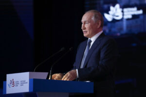 Президент России анонсировал введение преференциального режима для рыбной и других отраслей на Курильских островах
