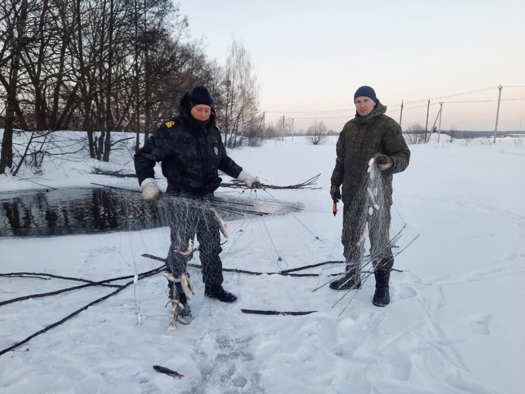 Рыбоохрана и Росгвардия проводят совместные рыбоохранные рейды на  водоемах города Москвы