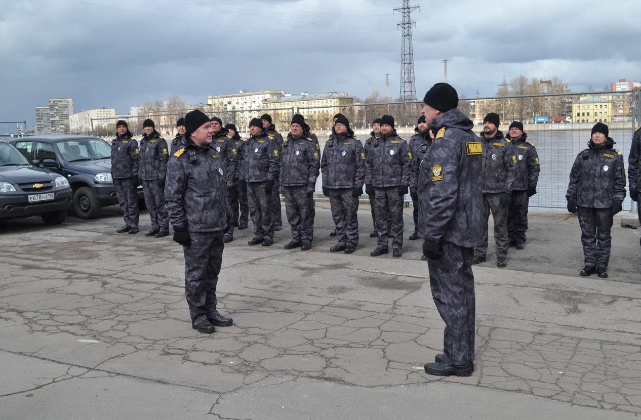 Руководитель Северо-Западного ТУ Росрыболовства Александр Христенко  проверил готовность личного состава и техники отдела рыбоохраны по  Санкт-Петербургу и Ленинградской области к осуществлению контрольных  мероприятий в весенне-летний период ...