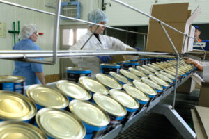 Более 31 тыс. тонн рыбных консервов произведено в России в январе-феврале 2022 года – прирост составил 20,1%