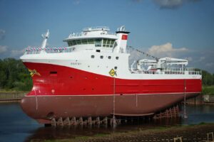 Первый в России краболов-процессор спущен на воду в Нижегородской области