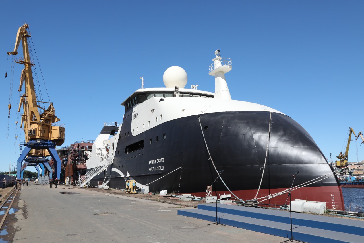 The naval Andreevsky flag was raised on the logistic support vessel "Vsevolod Bo