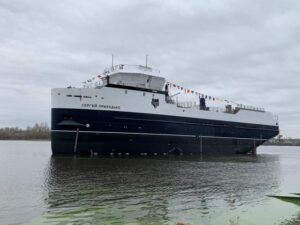 Состоялась церемония спуска на воду краболовного судна  «Сергей Приходько»
