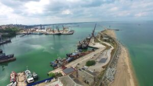 Реконструкция торгового порта Махачкалы позволит перерабатывать до 18 тыс. тонн рыбы в год