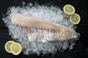 Рыбные ряды: цены на некоторые виды мороженой рыбы снижались