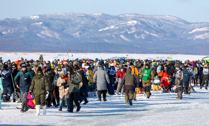 Рыбацкий фестиваль «Сахалинский лед» собрал около 2 тысяч участников и болельщиков
