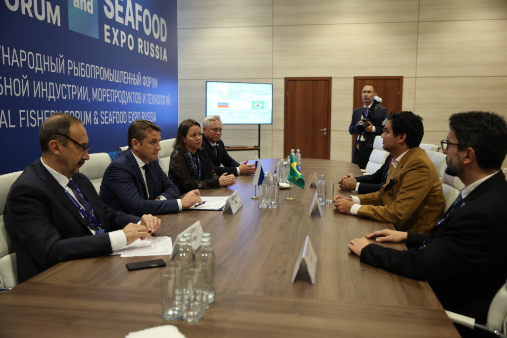 МРФ-2023: Россия и Бразилия намерены развивать сотрудничество в области рыбного хозяйства
