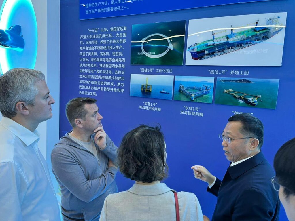 Глава Росрыболовства посетил рыбохозяйственный НИИ Желтого моря в Китае