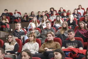 Студенты и аспиранты вуза Росрыболовства во Владивостоке получили именные стипендии Россельхозбанка за достижения в учебе и науке