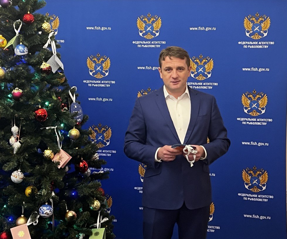 Руководитель Росрыболовства Илья Шестаков принял участие в новогодней акции «Елка желаний»