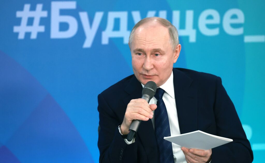 Владимир Путин: Россия – одна из крупнейших стран по добыче рыбы в мире, и работа в отрасли — интересная