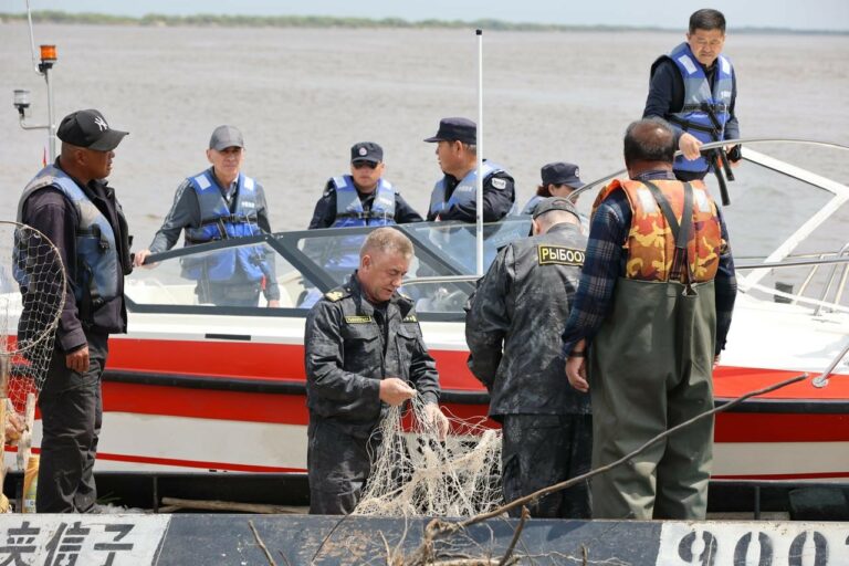 Сотрудничество России и Китая повышает эффективность борьбы с браконьерством: стороны провели очередной совместный рейд на реке Амур