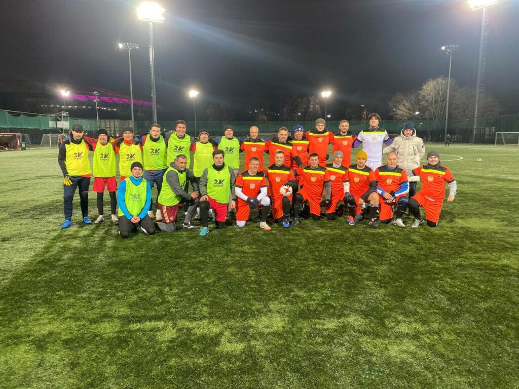 Корпоративная команда Росрыболовства по футболу одержала победу со счетом 5:3 в товарищеском матче с командой Минцифры