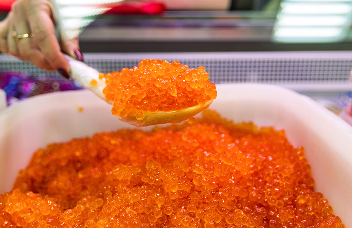 Как российские производители обеспечивают страну икрой: репортаж телеканала “Россия-24”