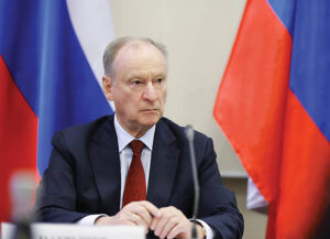 В городе Маскате помощник Президента России, председатель Морской коллегии РФ Николай Патрушев проводит российско-оманские консультации по вопросам сотрудничества в морской сфере