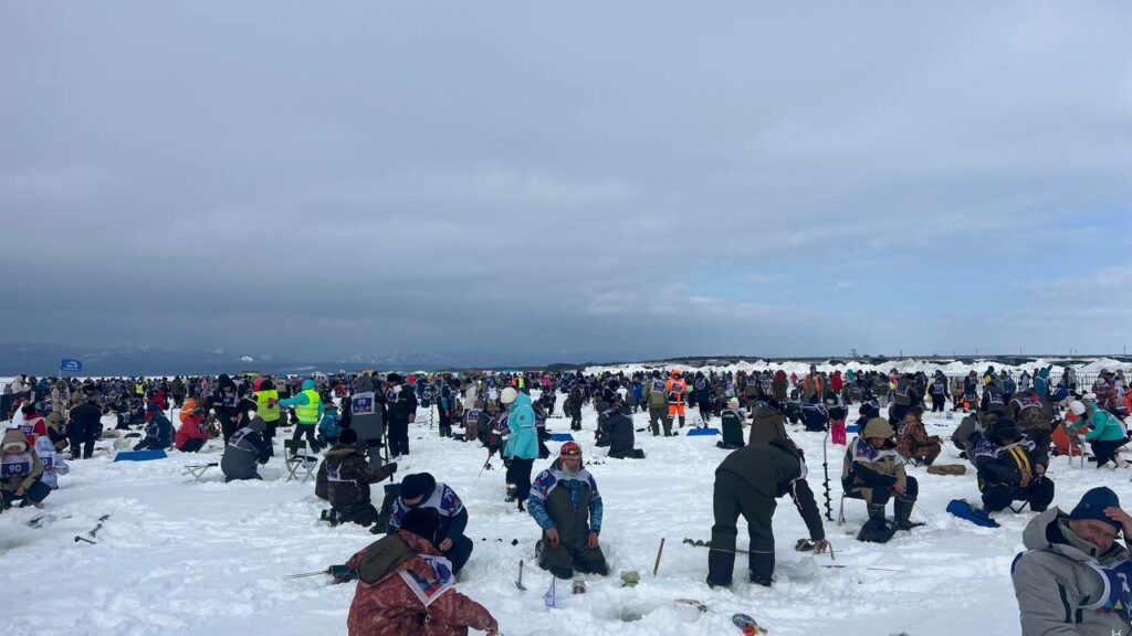 «Сахалинский лед-2026»: 280 команд со всей страны приняли участие в фестивале любительской рыбалки