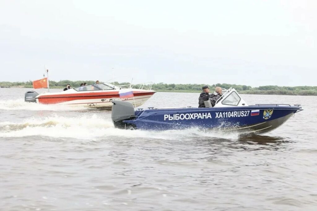 Россия и Китай вместе борются с браконьерством и охраняют рыбу Амура