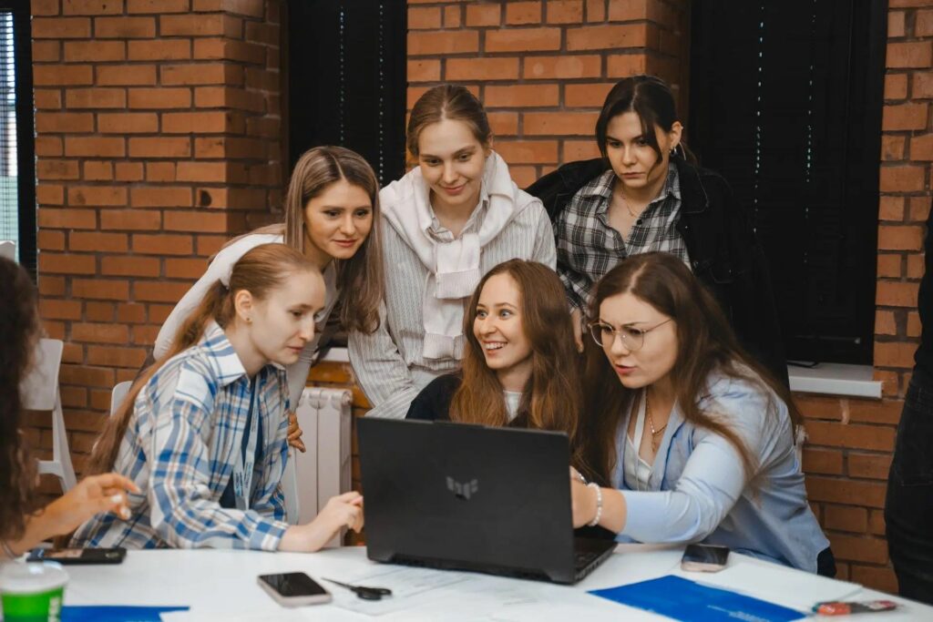 Работа кипит! 💡