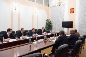 Илья Шестаков встретился с Чрезвычайным и Полномочным послом Республики Сьерра-Леоне в Российской Федерации (Москва, 16 декабря 2016 г.)