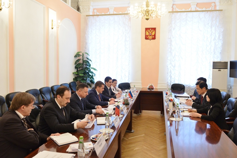 Реализацию совместных инвестпроектов обсудят на Российско-Корейской комиссии по рыбному хозяйству в апреле в Москве