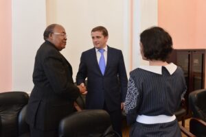 Руководитель Росрыболовства Илья Шестаков провел встречу с представителем Республики Экваториальная Гвинея Аурелио Бибангом Абесо Фумой (Москва, 23 мая 2017 г.)