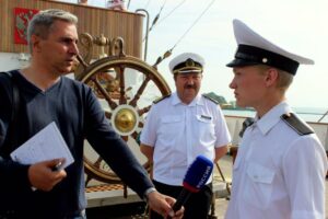 Барк «Седов» завершил учебную навигацию 2017 года в порту Светлый