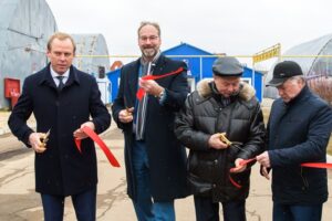 Василий Соколов принял участие в открытии крупнейшей в России фермы по разведению королевской креветки (Калужская область, с. Коллонтай, 18 декабря 2017 г.)