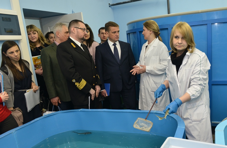 Илья Шестаков посетил лаборатории и аквариальную АзНИИРХа (Ростов-на-Дону, 23 марта 2018 г.)