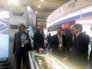 Илья Шестаков осмотрел объединенный отраслевой стенд на выставке Seafood Expo Global-2018 (Бельгия, Брюссель, 24-25 апреля 2018 г.)