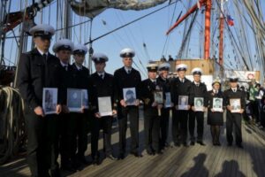 На барке «Седов» присоединились ко Всероссийской акции «Бессмертный полк» (9 мая 2018 г.)