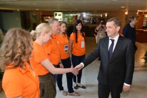 Илья Шестаков открыл работу Третьей школы молодых ученых (Звенигород, 16-21 апреля 2018 г.)