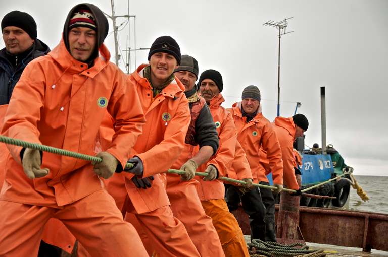 На Тверском бульваре откроется фотовыставка о жизни рыбаков