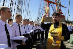 «Седов» вышел в рейс №3/99