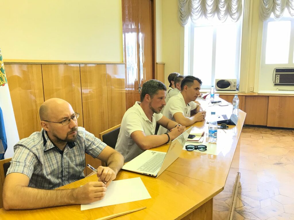 Астраханским рыбопромышленникам дали разъяснения по новейшим электронным системам отрасли