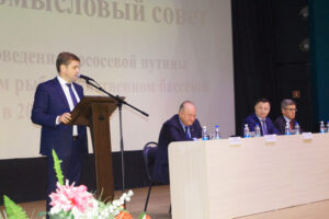 Руководитель Росрыболовства провел совещание на Камчатке по итогам рекордной лососевой путины на Дальнем Востоке