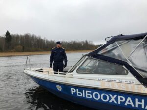 Врио руководителя Северо-Западного теруправления Росрыболовства провел рыбоохранный рейд на Ладоге