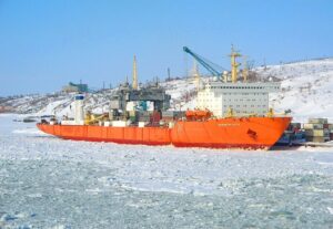 Росрыболовство, Росатом и рыбаки создадут рабочую группу по организации доставки рыбы с Дальнего Востока по Севморпути