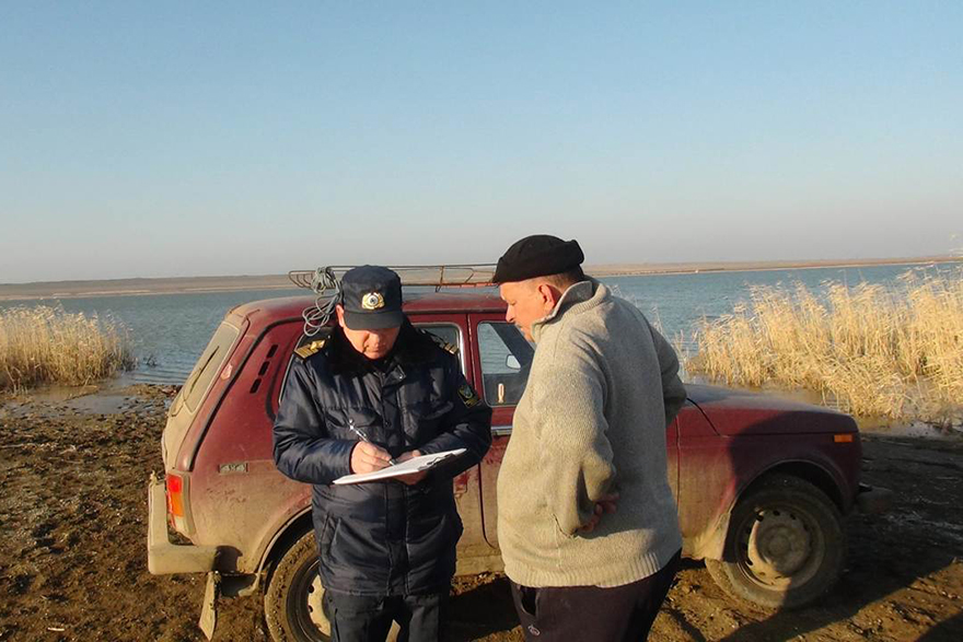 Крымские инспекторы рыбоохраны заслужили уважение рыболовов-любителей
