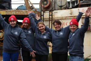 Романтика и наука: на борту НИС «Профессор Кагановский» женщины с честью несут трудовую вахту