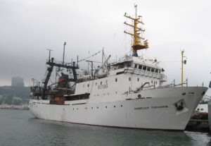 Росрыболовство и РАН проведут комплексные исследования морей в ходе трансарктической экспедиции