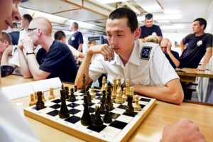 Новости кругосветки: на «Крузенштерне» стартовал турнир по шахматам
