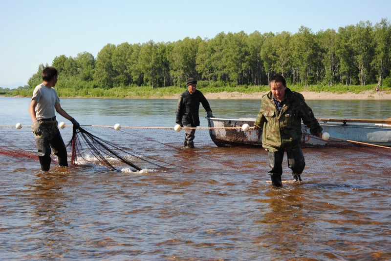 Для рыбаков-любителей на Байкале установлена суточная норма вылова