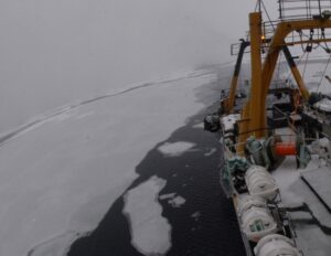 В Охотском море завершается сезон «А» минтаевой путины