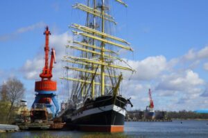 Барк «Крузенштерн» успешно завершил первый рейс этого года